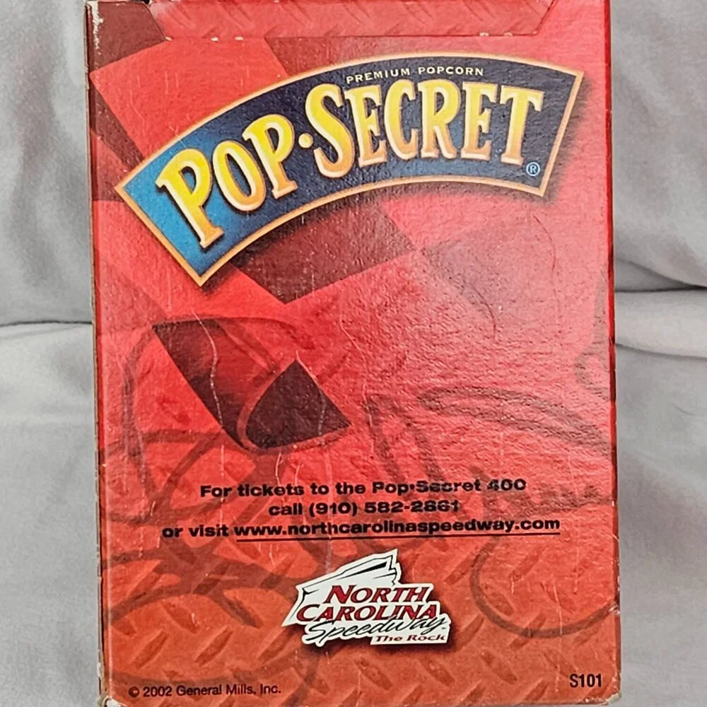 Richard Petty #43 Pop Secret Bobble Head 2002 NASCAR Collectible